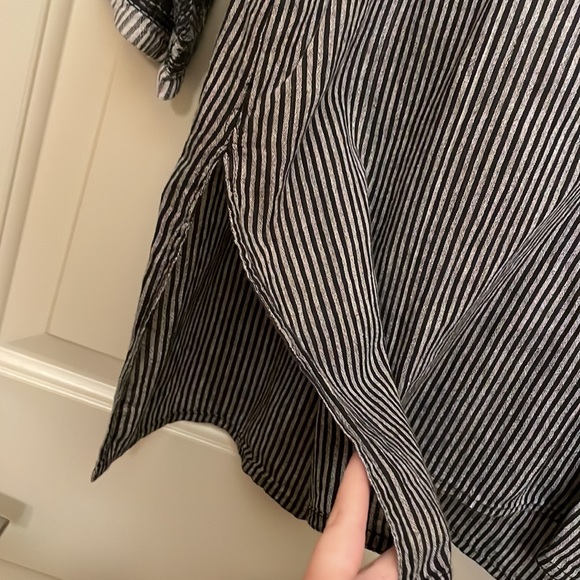 Three Quarter Length Sleeve Striped Top - Picture 3 of 5